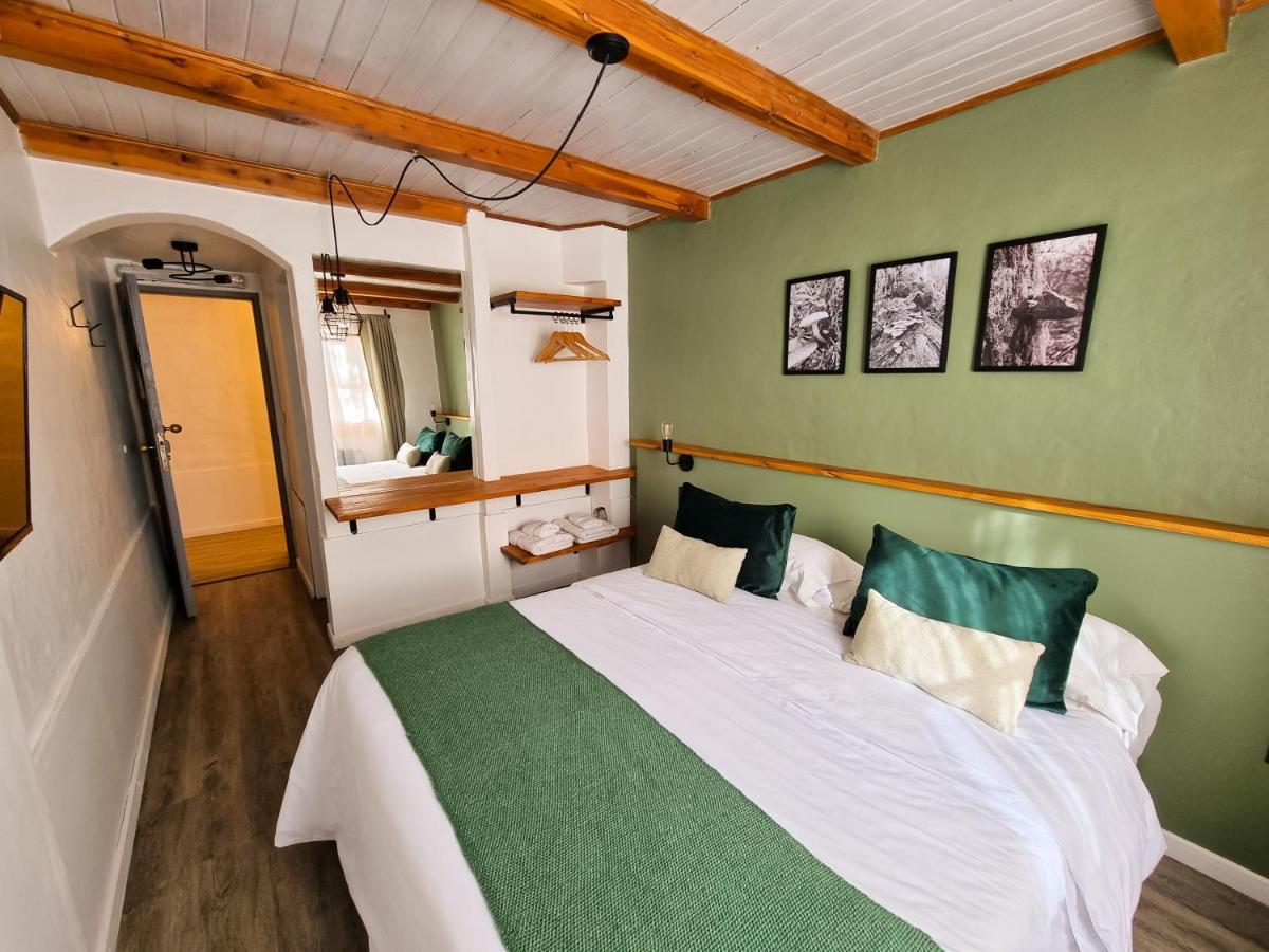 Hosteria Las Lucarnas San Martín de los Andes Esterno foto